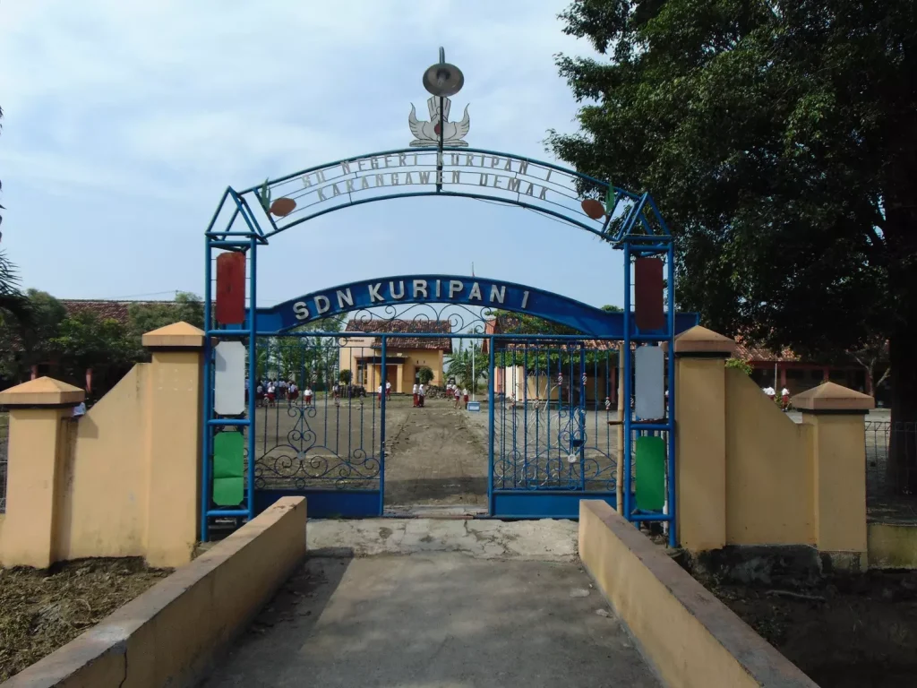 SDN 1 Kuripan: Sekolah Dasar Bermutu di tengah Populasi